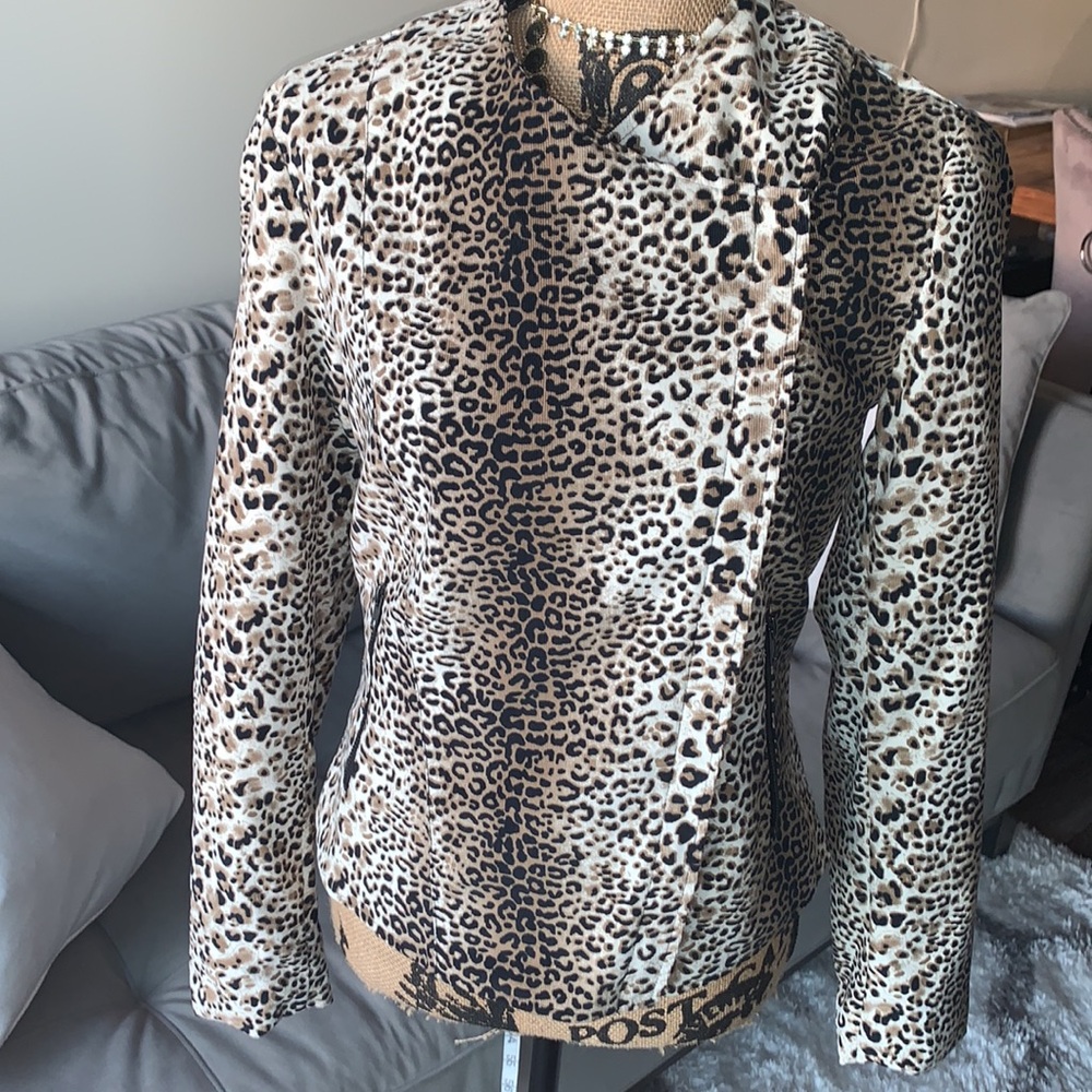 NWOT Venus animal print moto jacket! - Picture 4 of 8